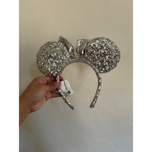 Disney Silver Sequin Mickey Ears - Picture 2 of 2